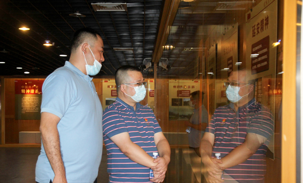 F:\2021年工作\2021年照片\20210624參觀理想照耀中國主題展覽\20210624參觀理想照耀中國主題展\官網(wǎng)用寬600\06.jpg F:\2021年工作\2021年照片\20210624參觀理想照耀中國主題展覽\20210624參觀理想照耀中國主題展\官網(wǎng)用寬600\06.jpg